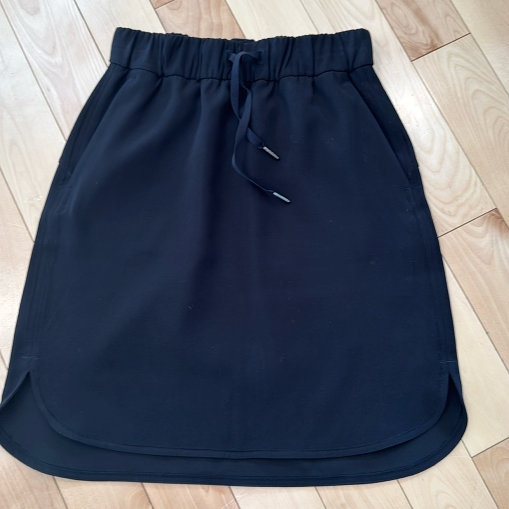 Lululemon On the fly woven skirt